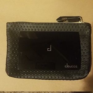 Douccc eyeshadow palette